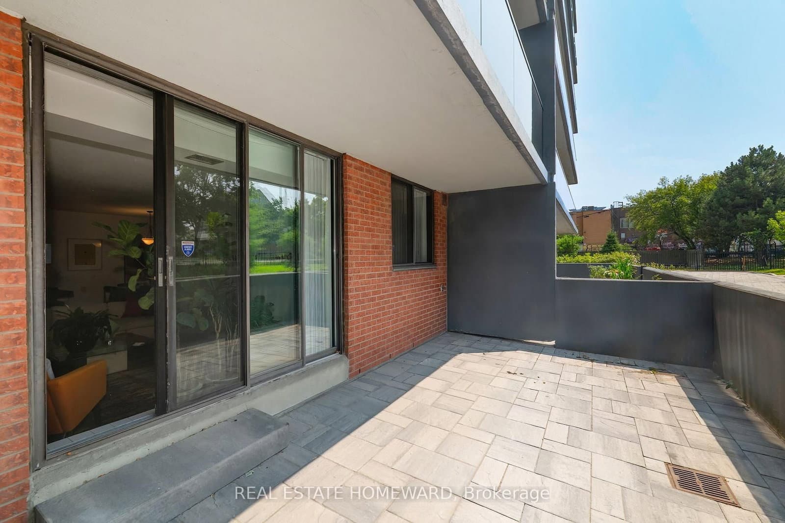 757 Victoria Park Avenue, Unit 106 thumbnail 28