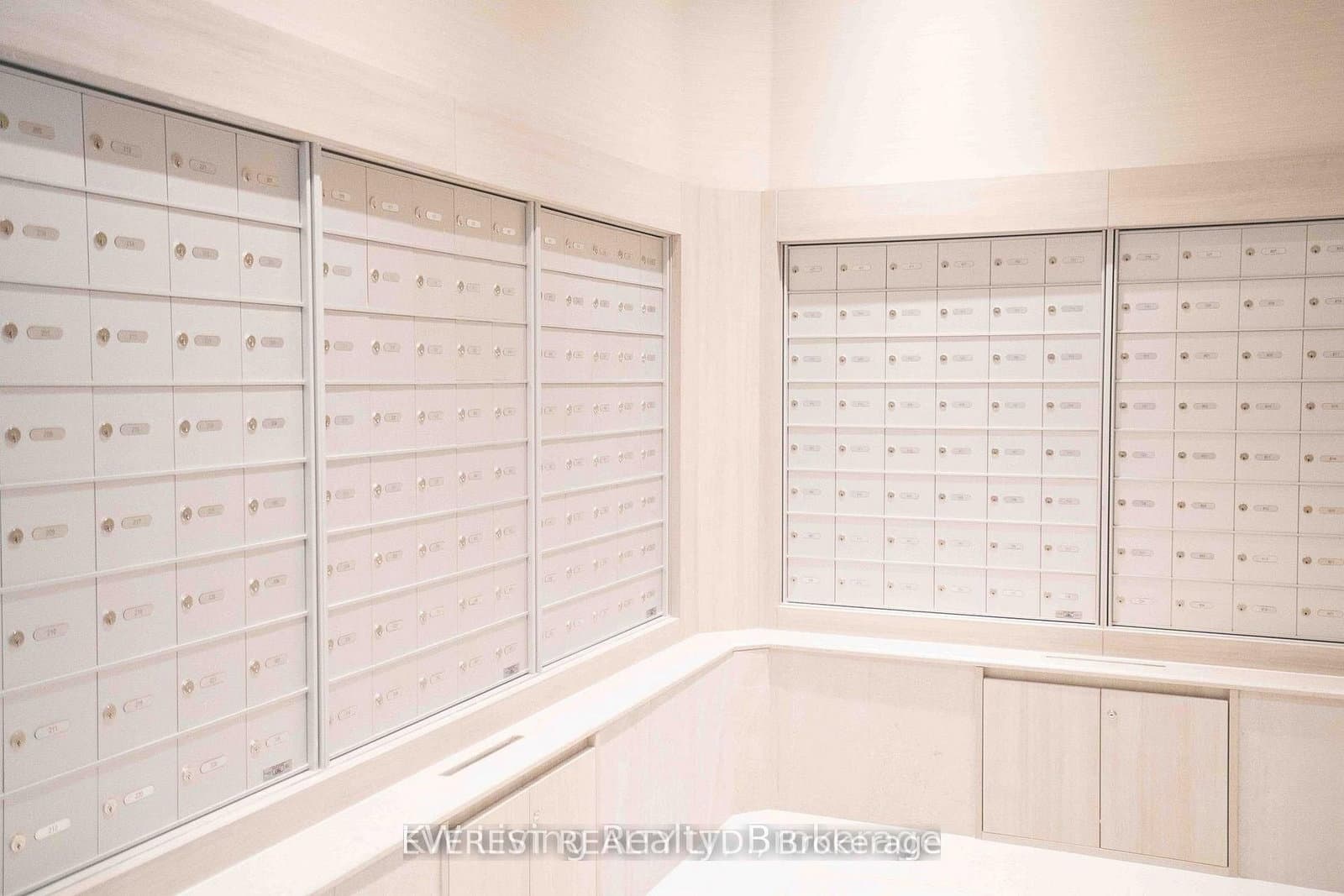 20 Deans Drive, Unit 331 thumbnail 2