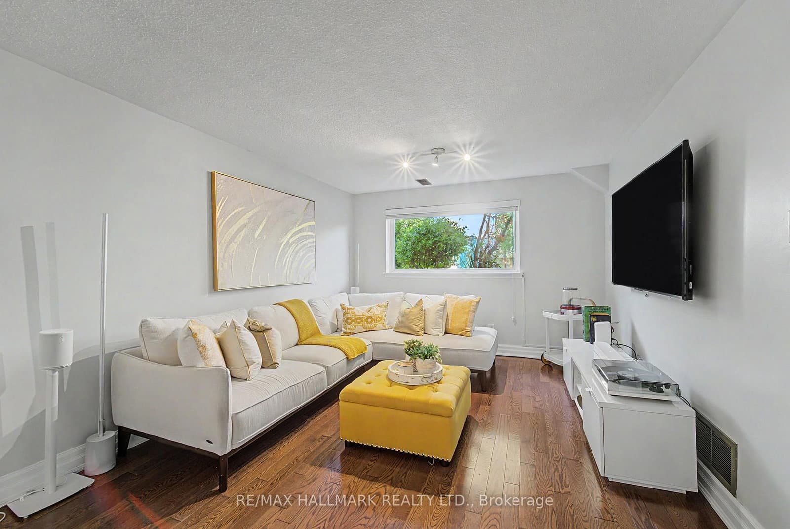 117 Clappison Boulevard thumbnail 14