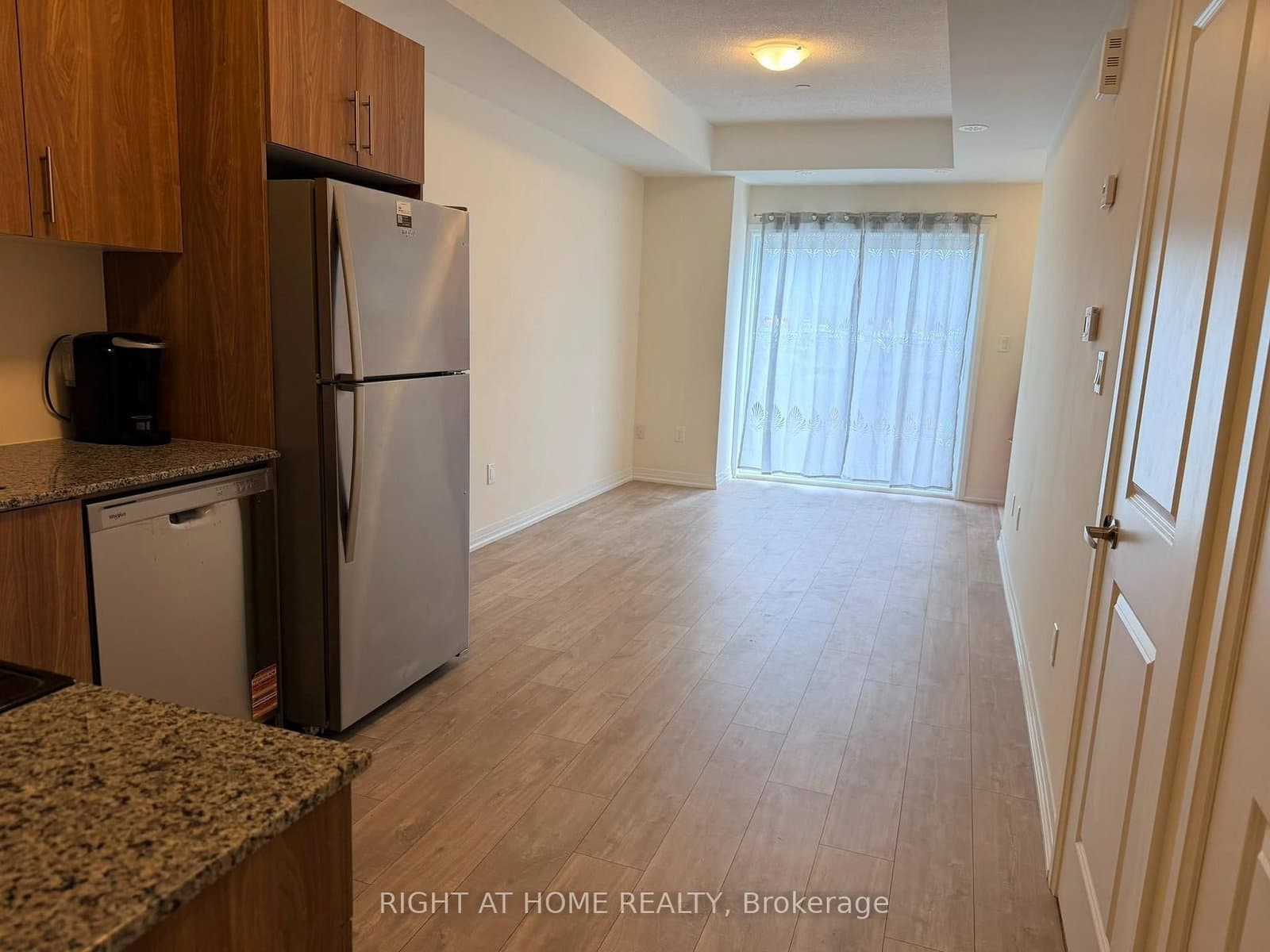 10 Liben Way, Unit 14 thumbnail 6