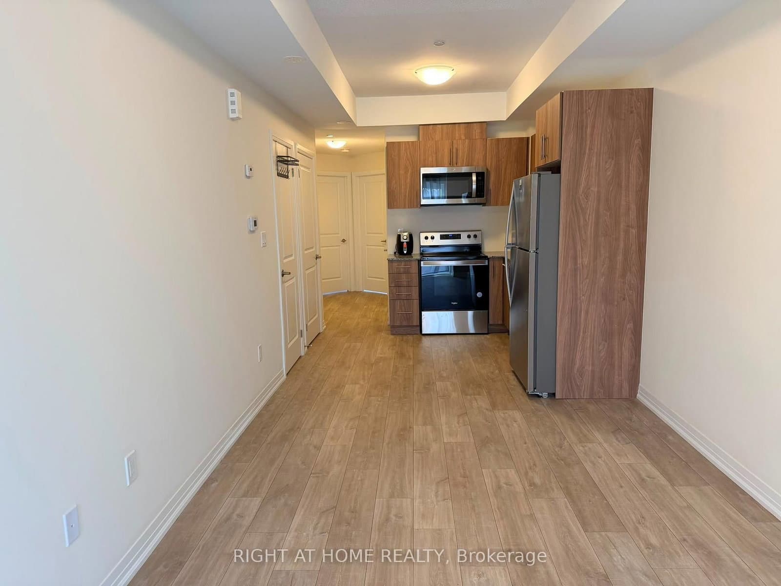 10 Liben Way, Unit 14 thumbnail 7