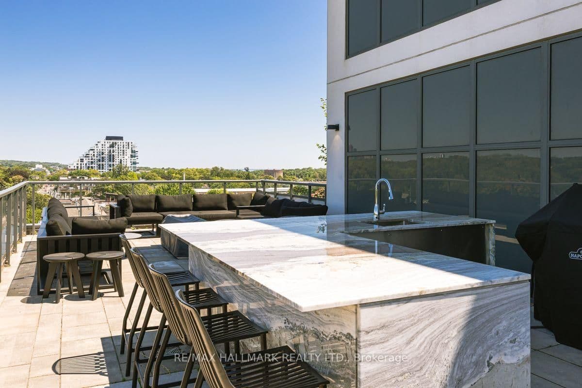 1331 Queen Street E, Unit 403 thumbnail 28