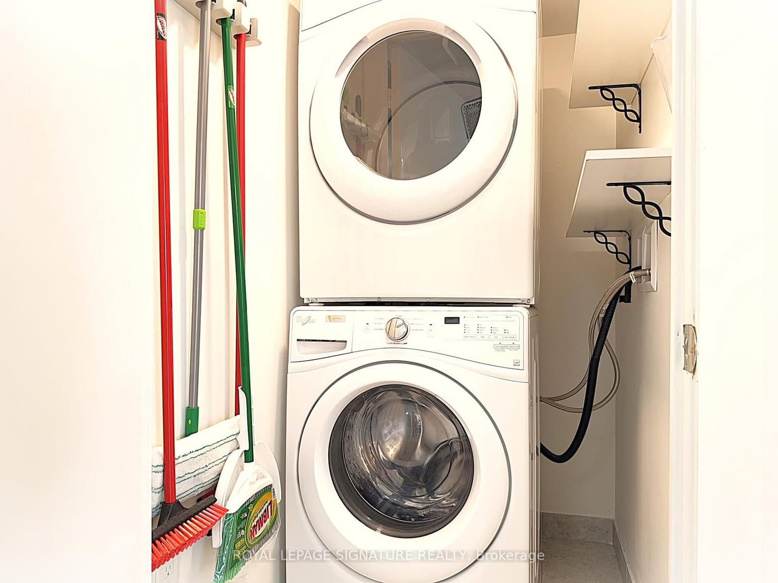 1346 Danforth Road, Unit 812 thumbnail 28