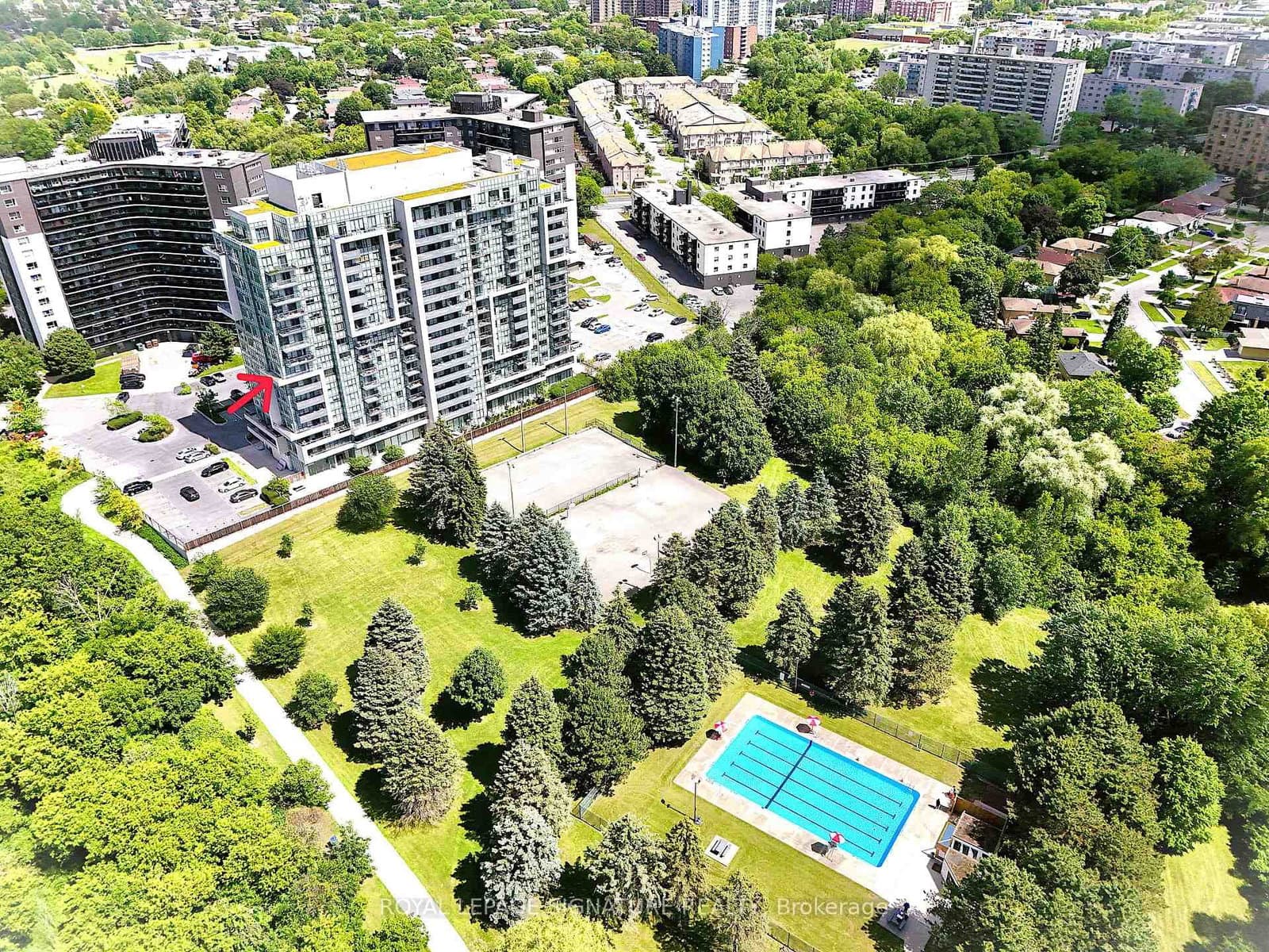 1346 Danforth Road, Unit 812 thumbnail 3
