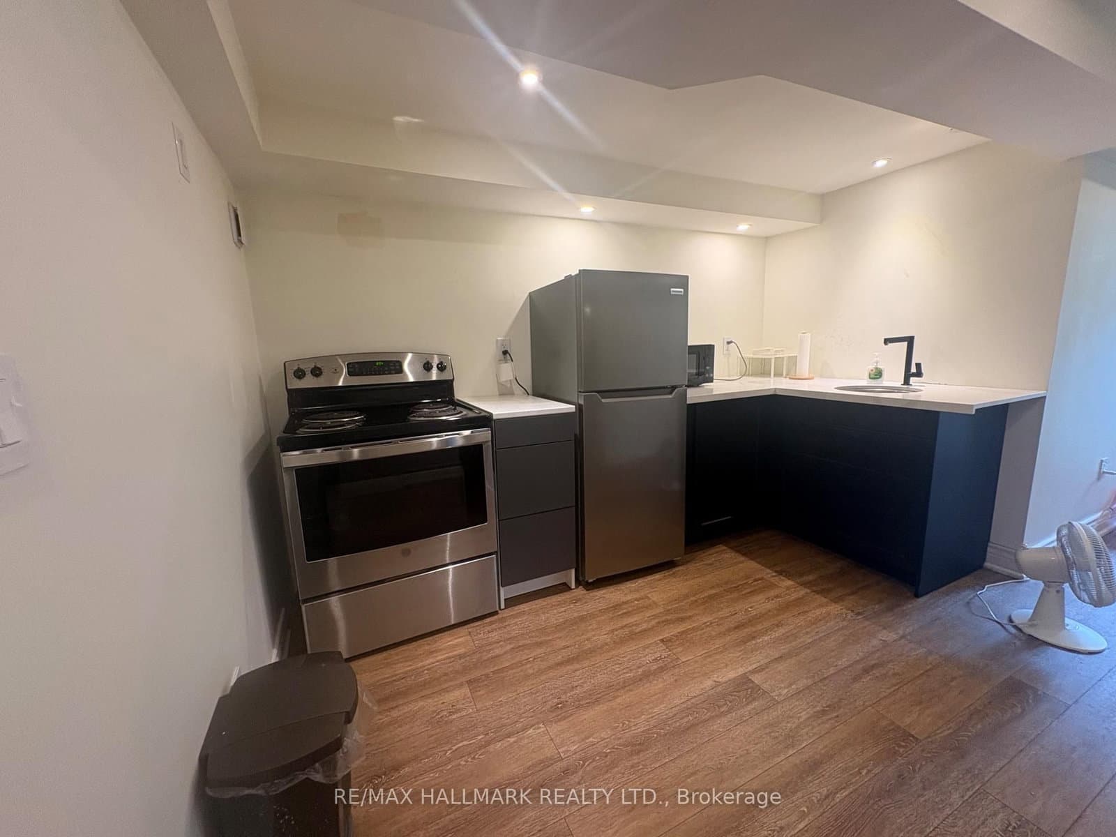6 Margate Crescent, Unit Lower thumbnail 11