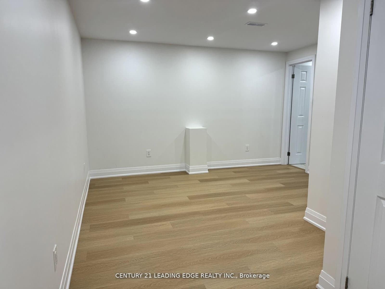 149 Hurst Drive, Unit Lower thumbnail 13