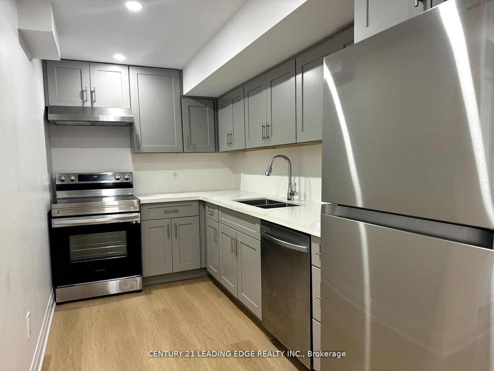 149 Hurst Drive, Unit Lower thumbnail 4