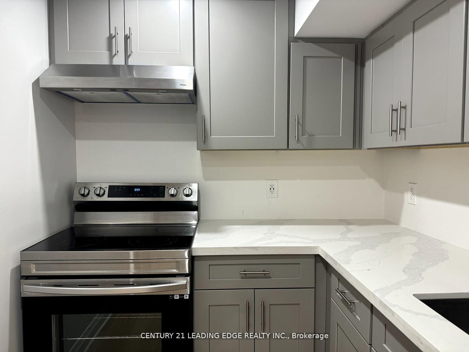 149 Hurst Drive, Unit Lower thumbnail 5