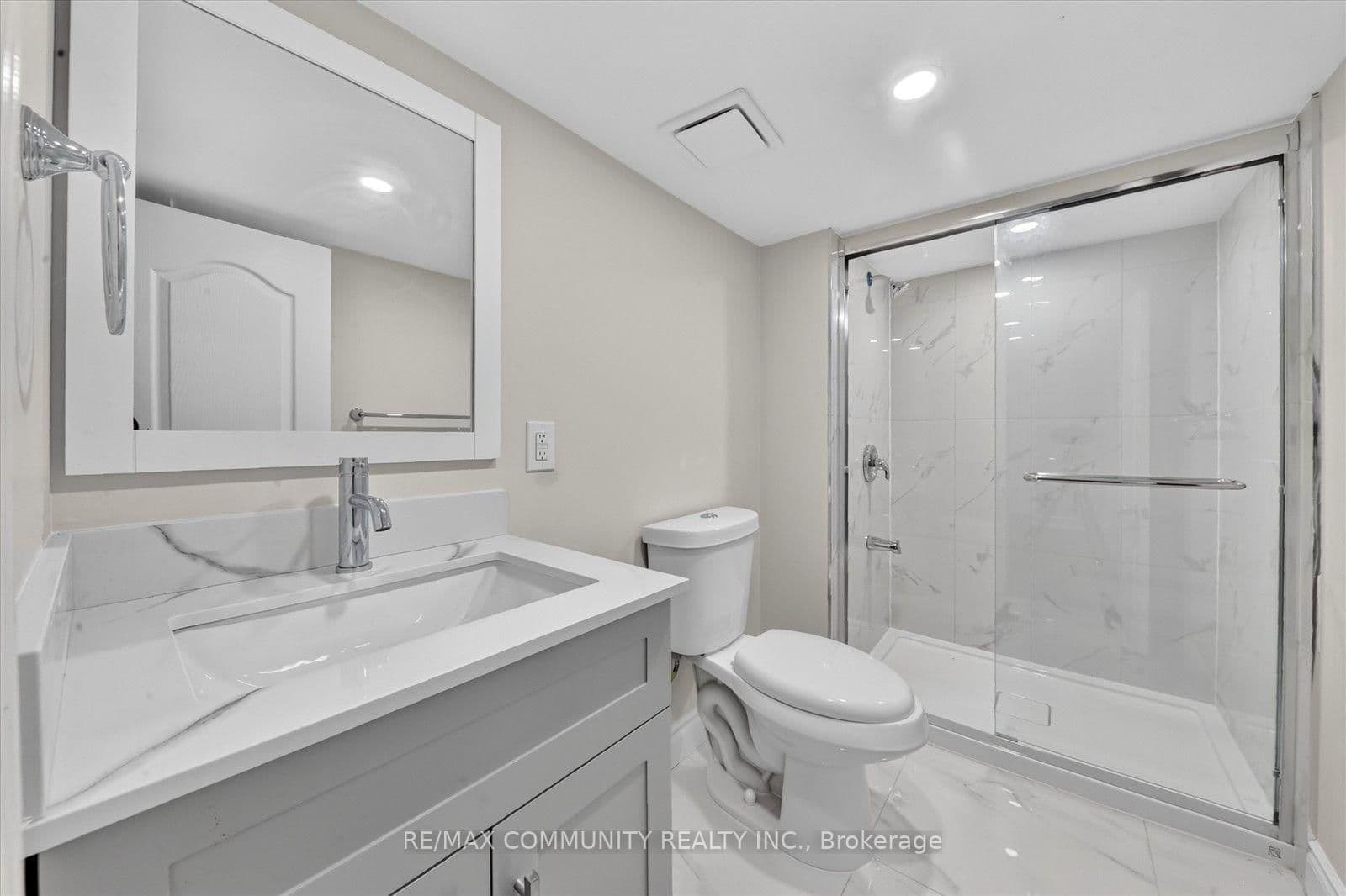 53 Milford Haven Drive N thumbnail 35