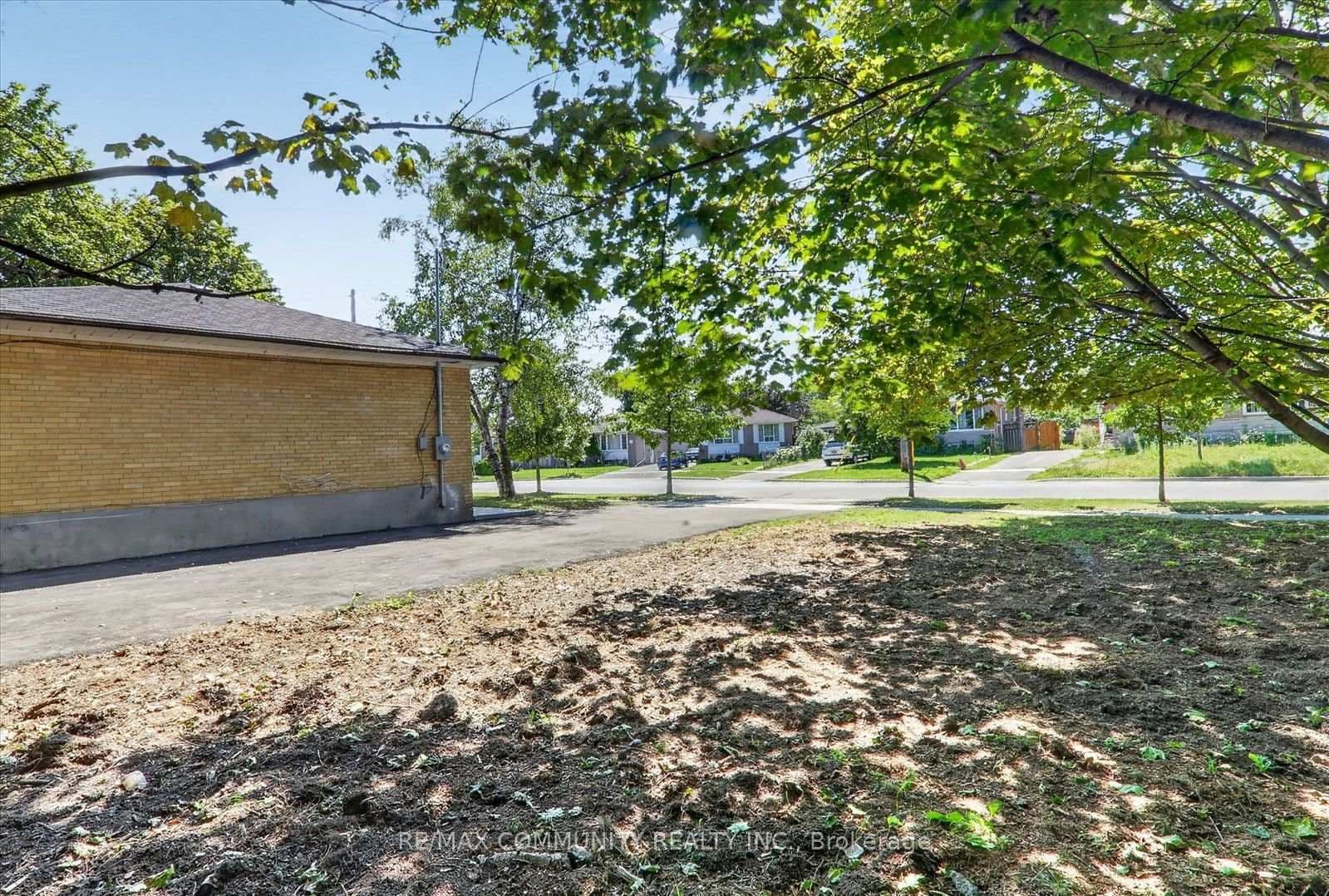 53 Milford Haven Drive N thumbnail 37