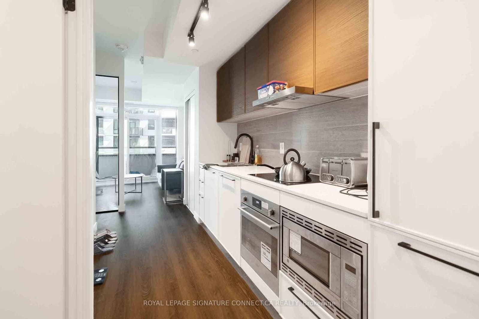 1050 Eastern Avenue, Unit 503 thumbnail 4