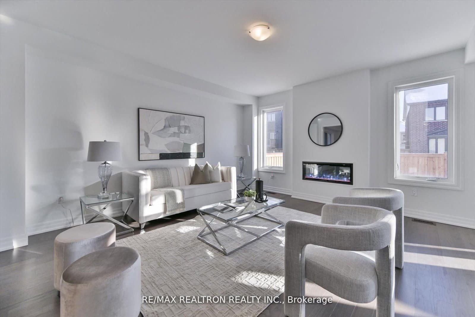 2858 Foxden Square thumbnail 14