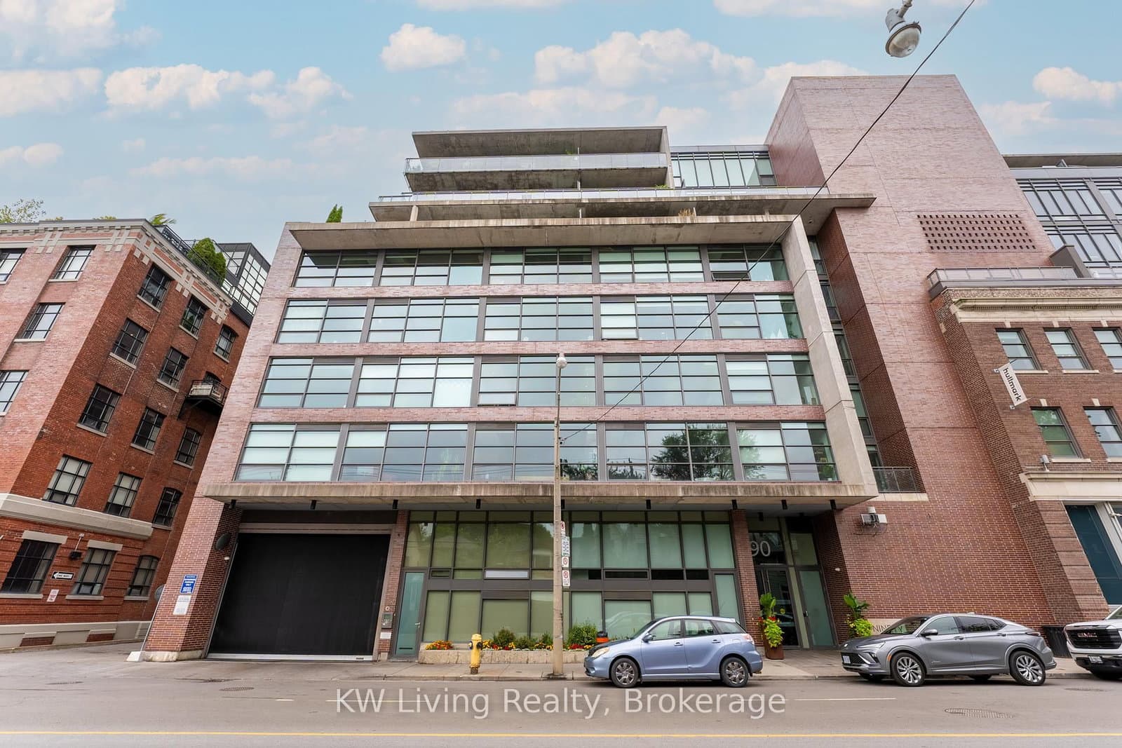 90 Broadview Avenue, Unit LW1 - Image 1