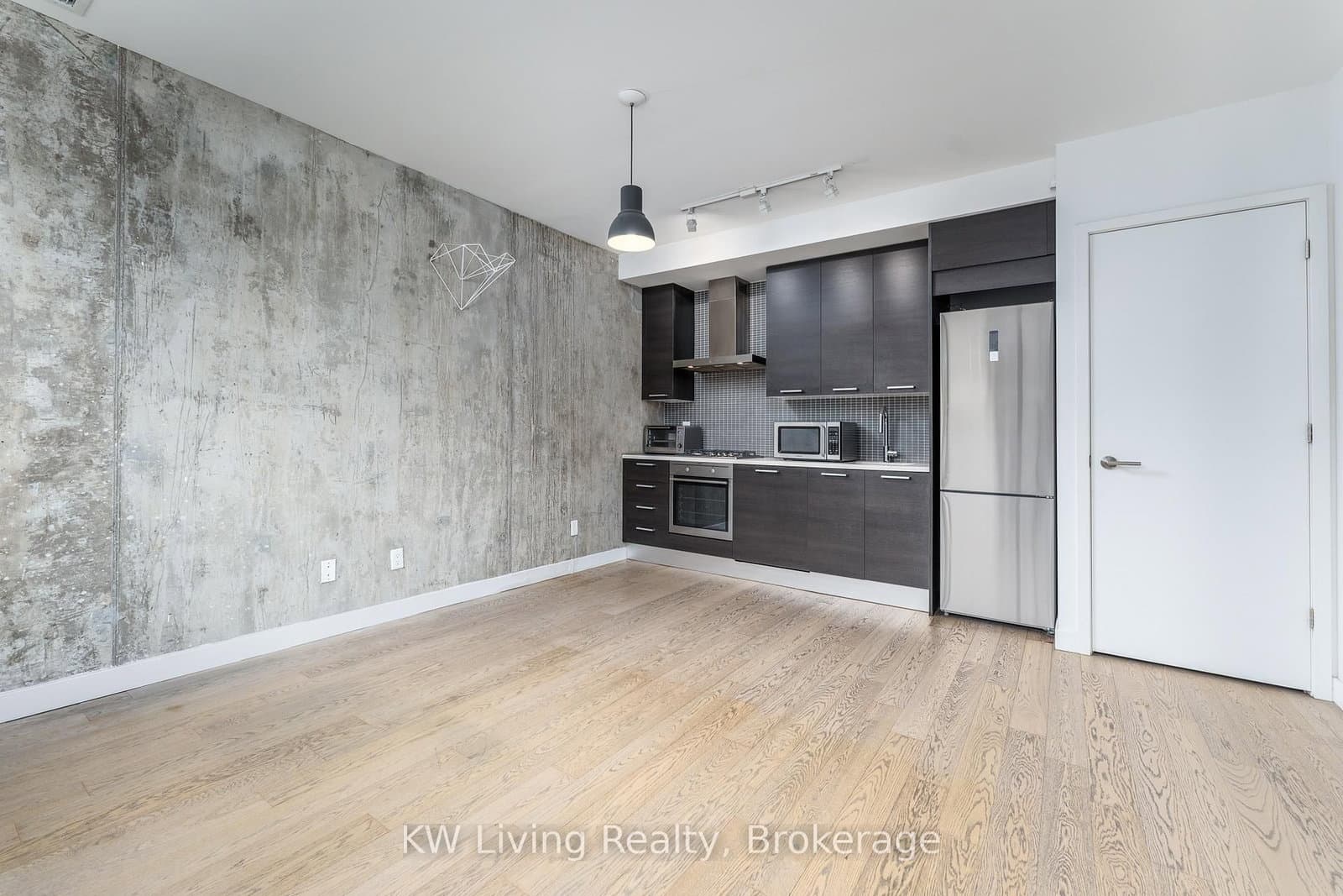 90 Broadview Avenue, Unit LW1 thumbnail 11