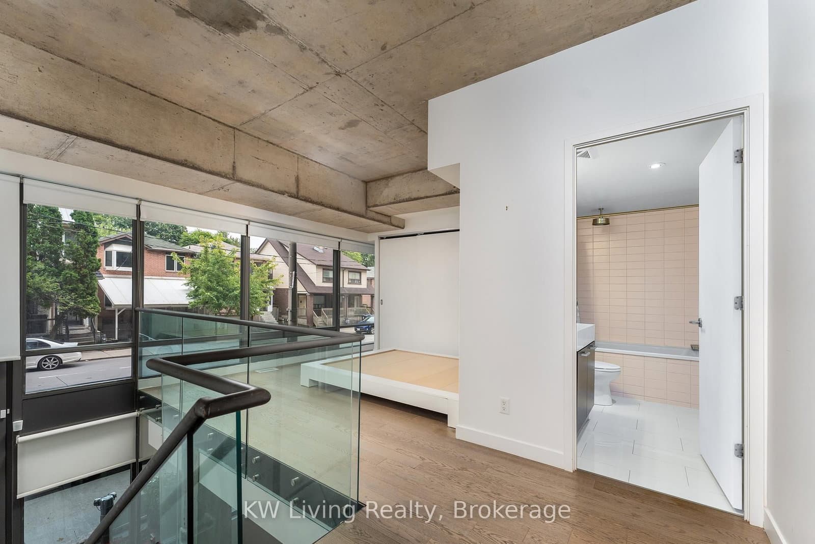 90 Broadview Avenue, Unit LW1 thumbnail 16
