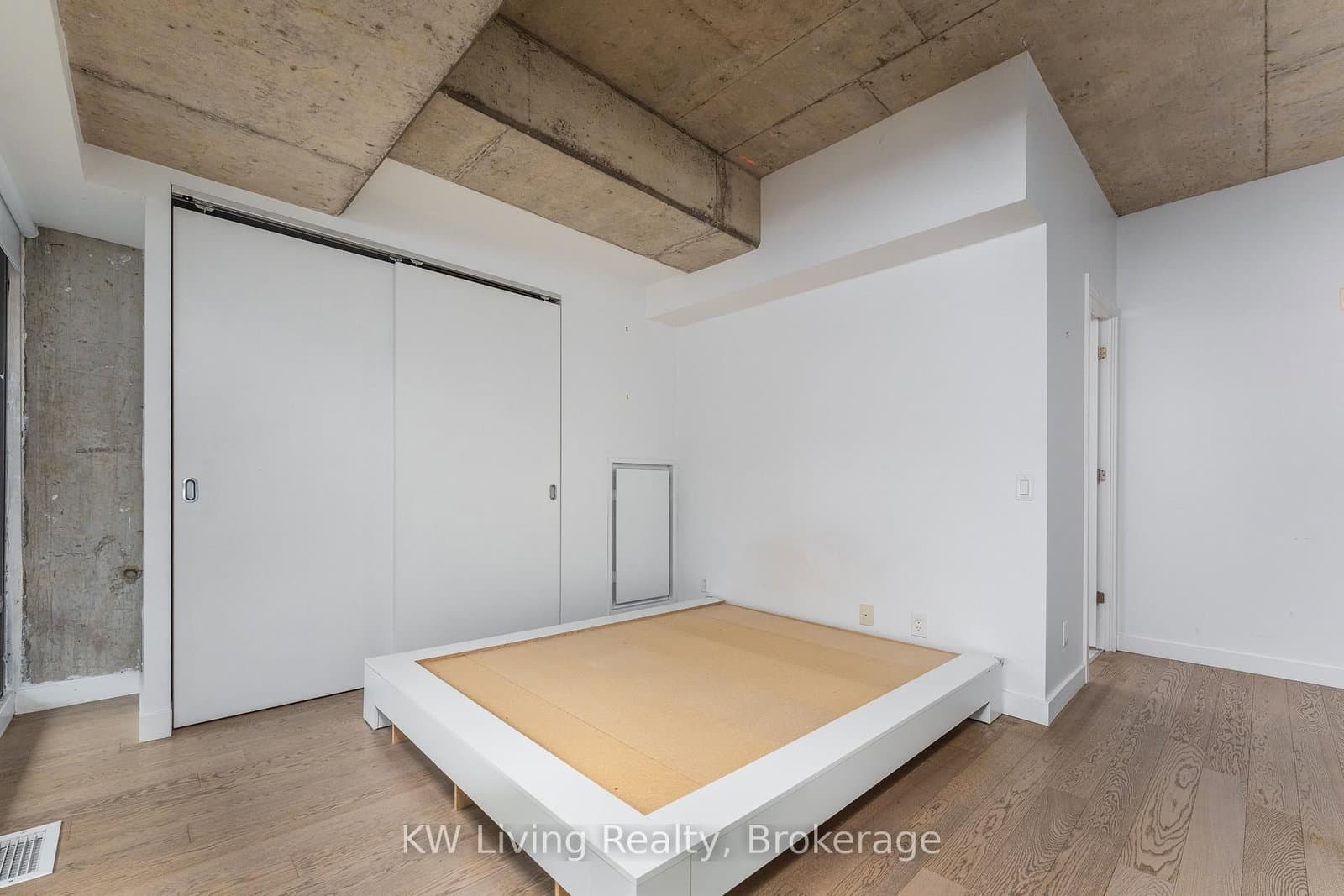 90 Broadview Avenue, Unit LW1 thumbnail 19