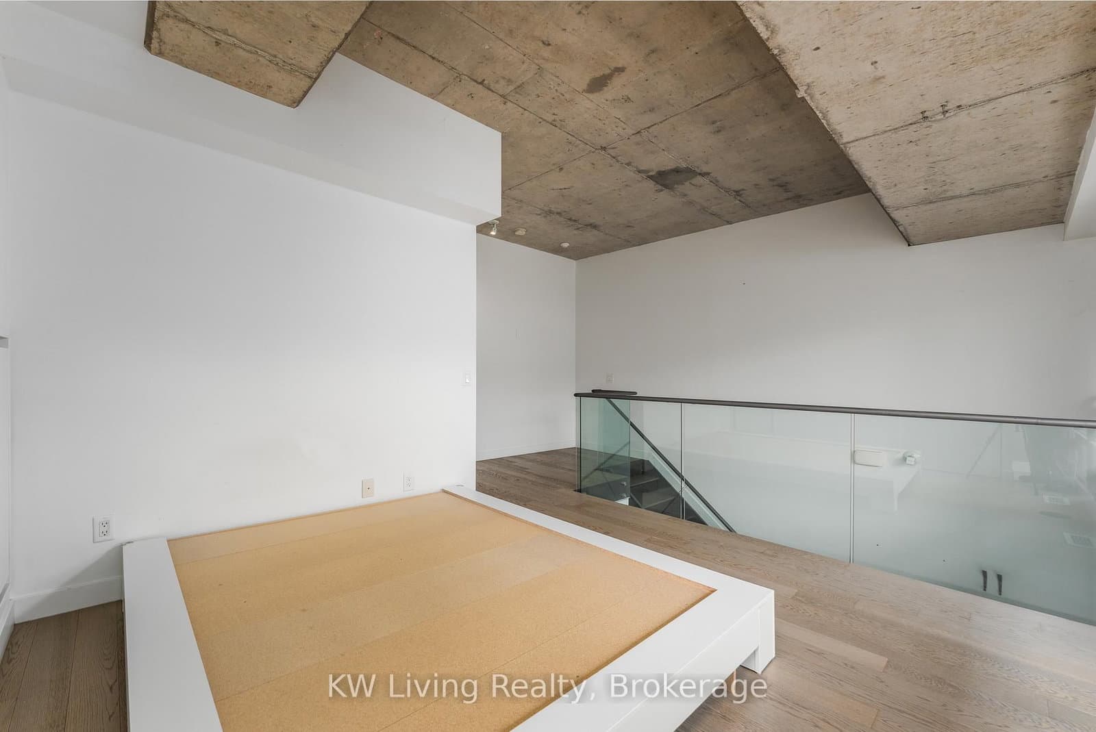 90 Broadview Avenue, Unit LW1 thumbnail 20