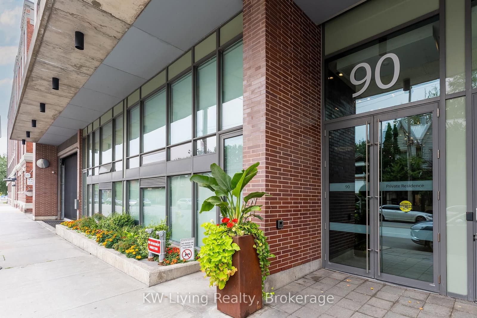 90 Broadview Avenue, Unit LW1 thumbnail 5