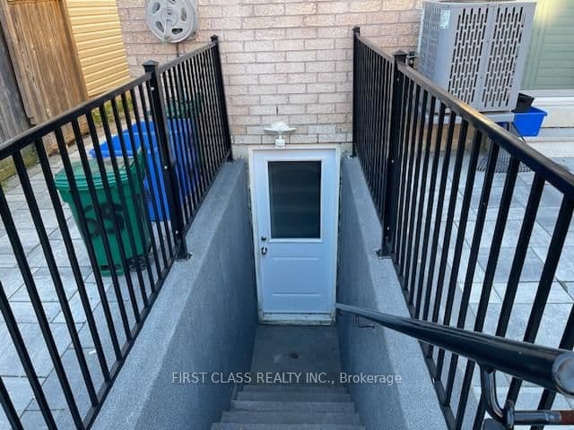 65 Ryder Crescent, Unit bsmt thumbnail 2