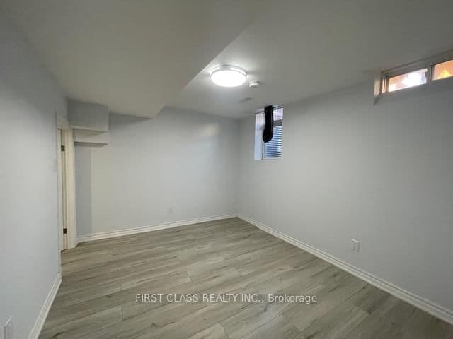 65 Ryder Crescent, Unit bsmt thumbnail 6