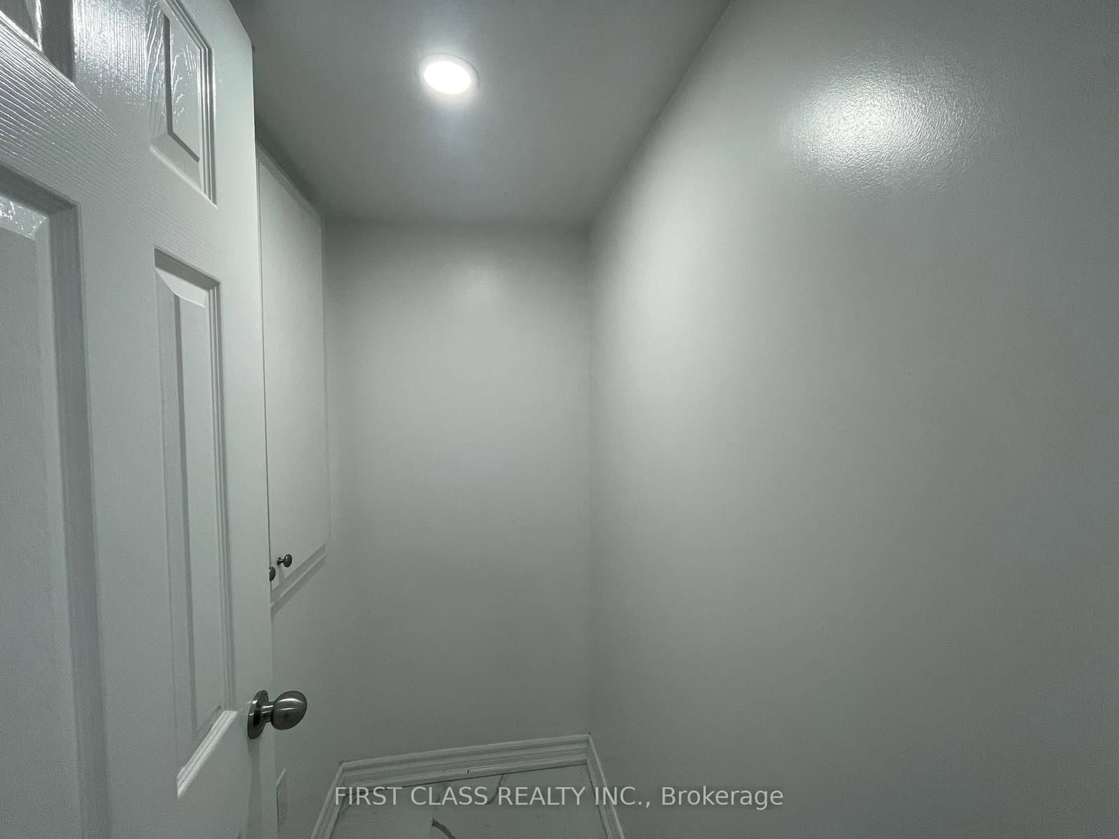 65 Ryder Crescent, Unit bsmt thumbnail 9