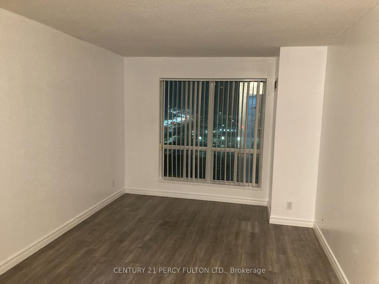 11 Lee Centre Drive, Unit 2010 thumbnail 10