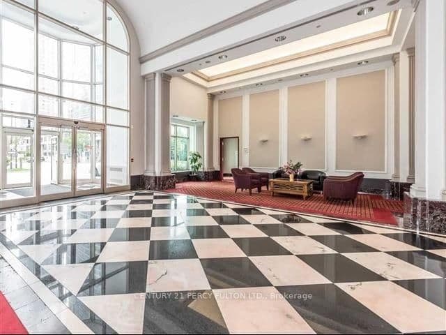 11 Lee Centre Drive, Unit 2010 thumbnail 2