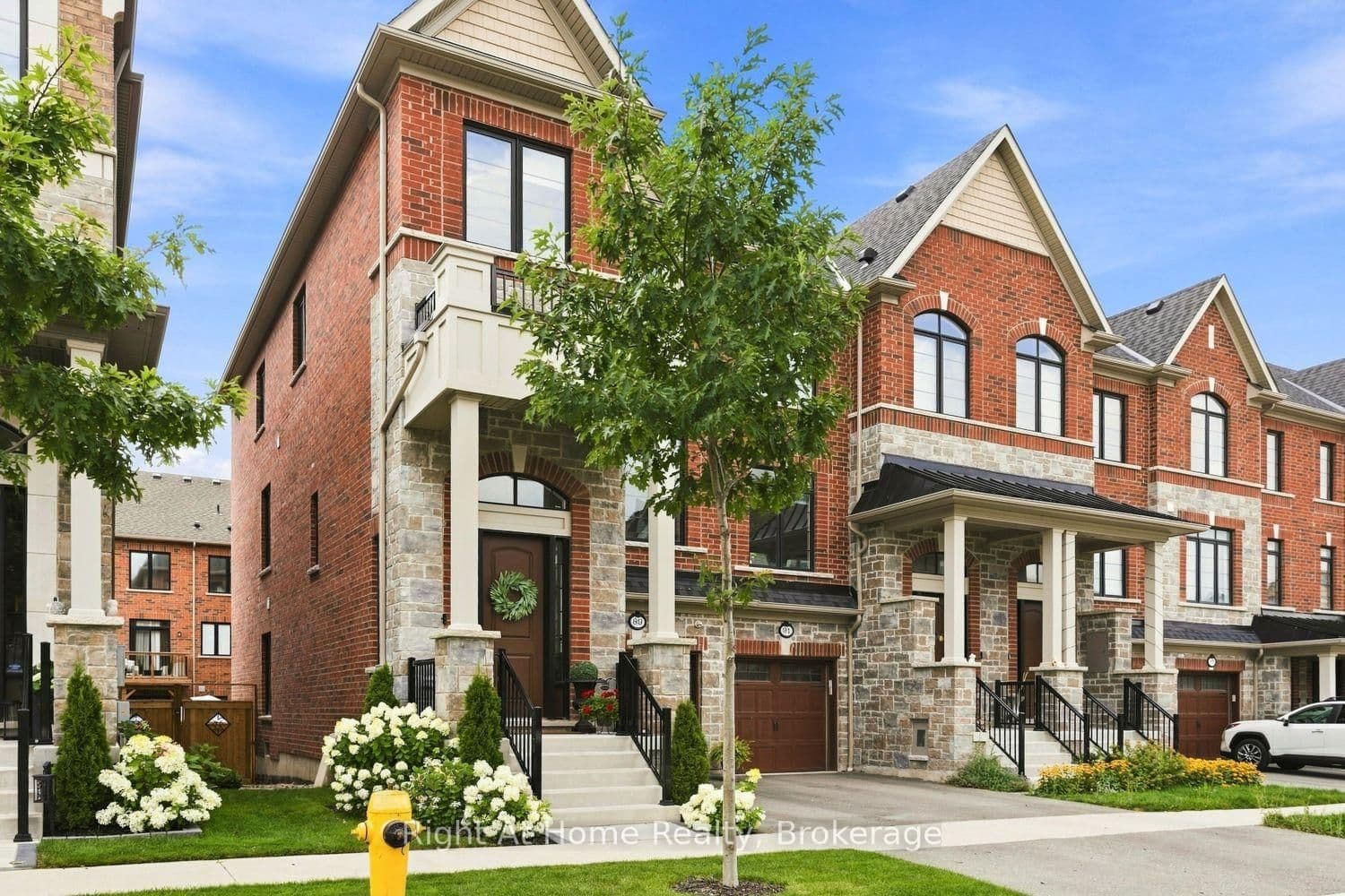 89 Elkington Crescent - Image 1