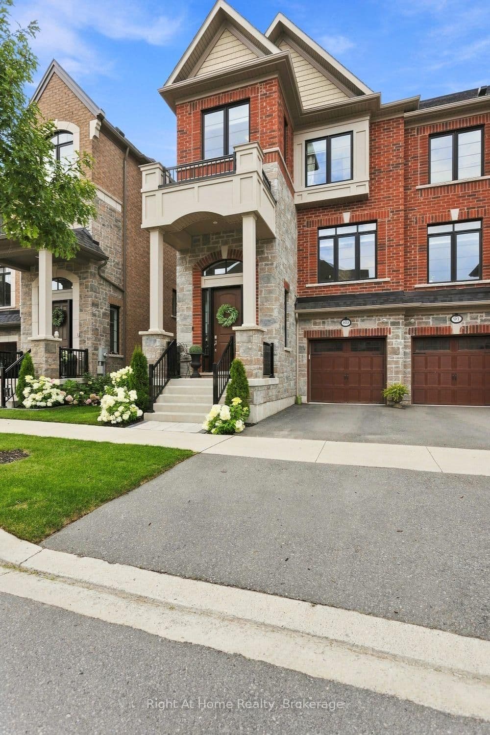 89 Elkington Crescent thumbnail 2