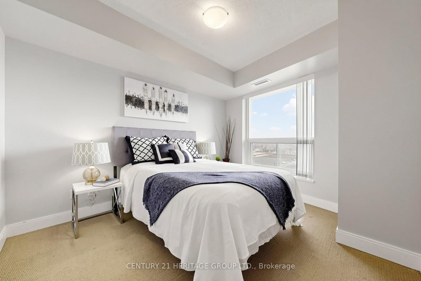 135 Village Green Square, Unit 1216 thumbnail 19