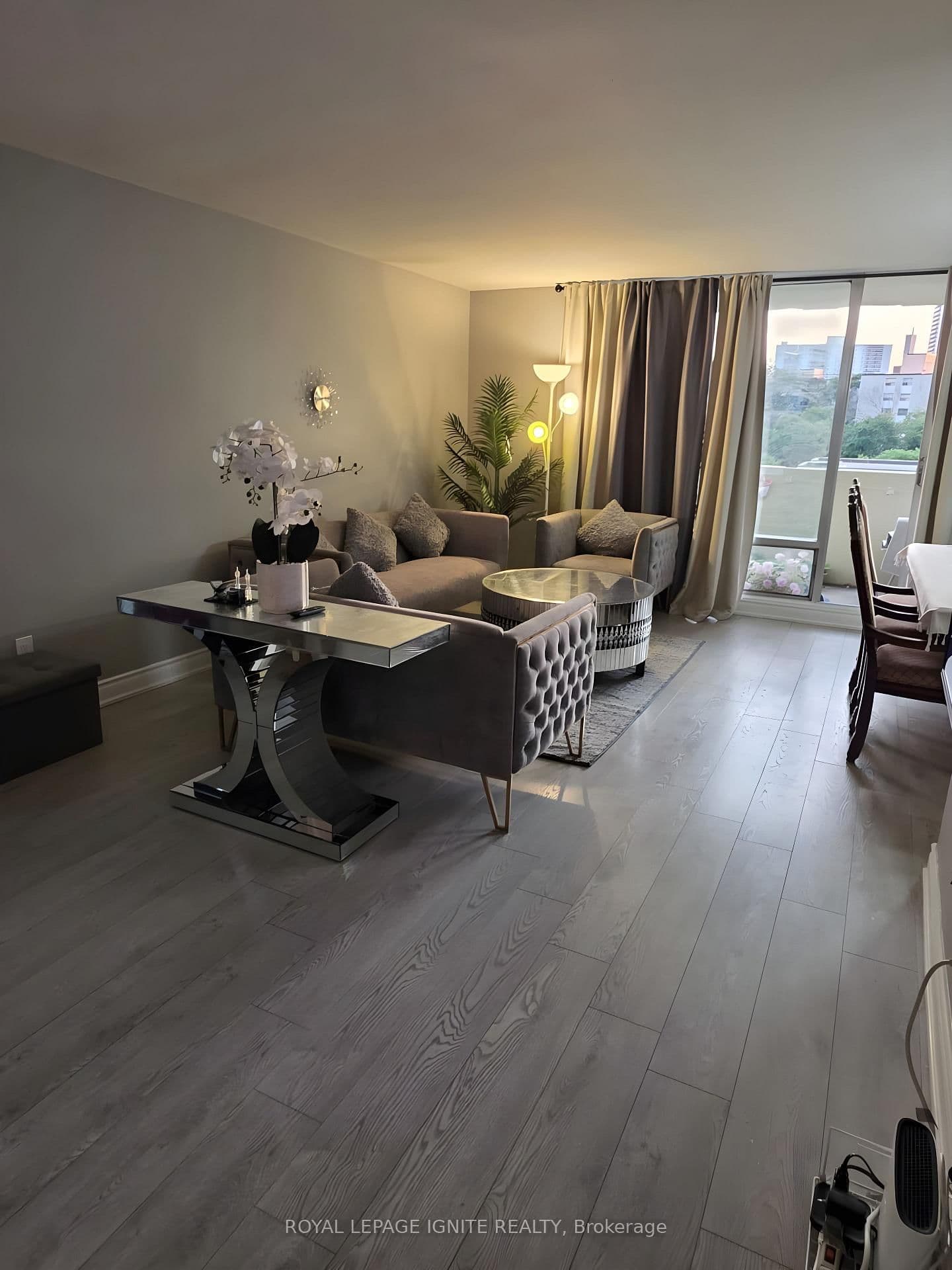 5 Massey Square, Unit 415 thumbnail 4