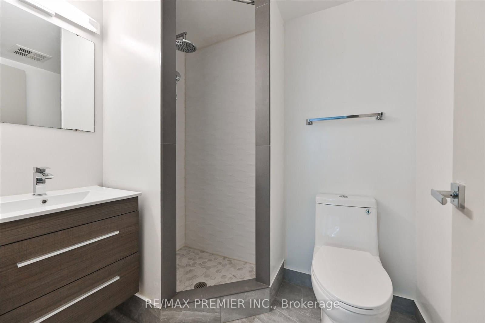 3734 St Clair Avenue E, Unit 403 thumbnail 16