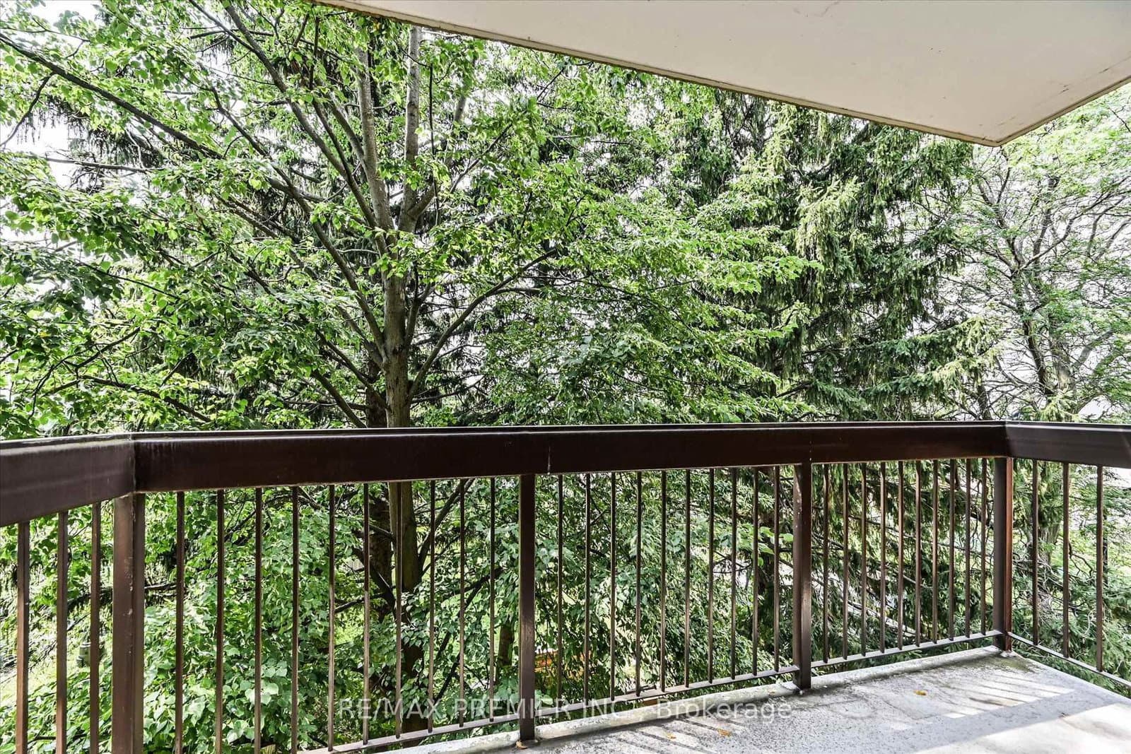 3734 St Clair Avenue E, Unit 403 thumbnail 21