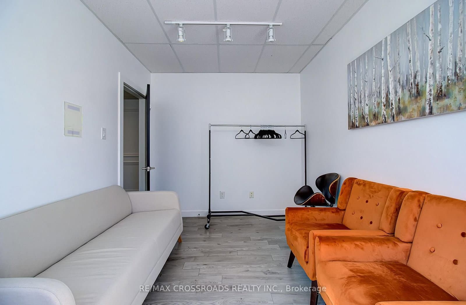 2017 Danforth Avenue, Unit 2nd floor thumbnail 10