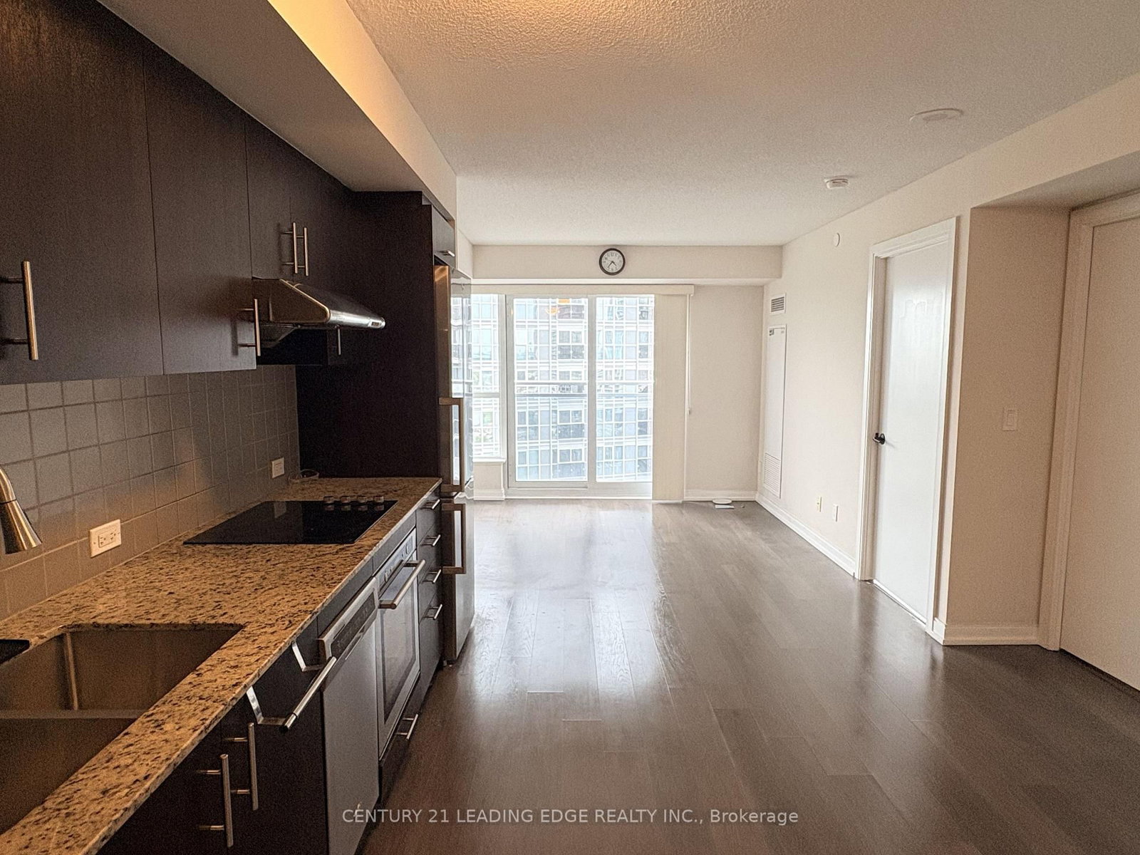 255 Village Green Square, Unit 1401 thumbnail 5