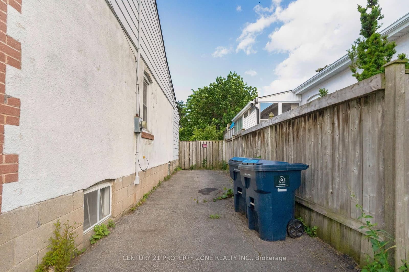 37 Adanac Drive thumbnail 22