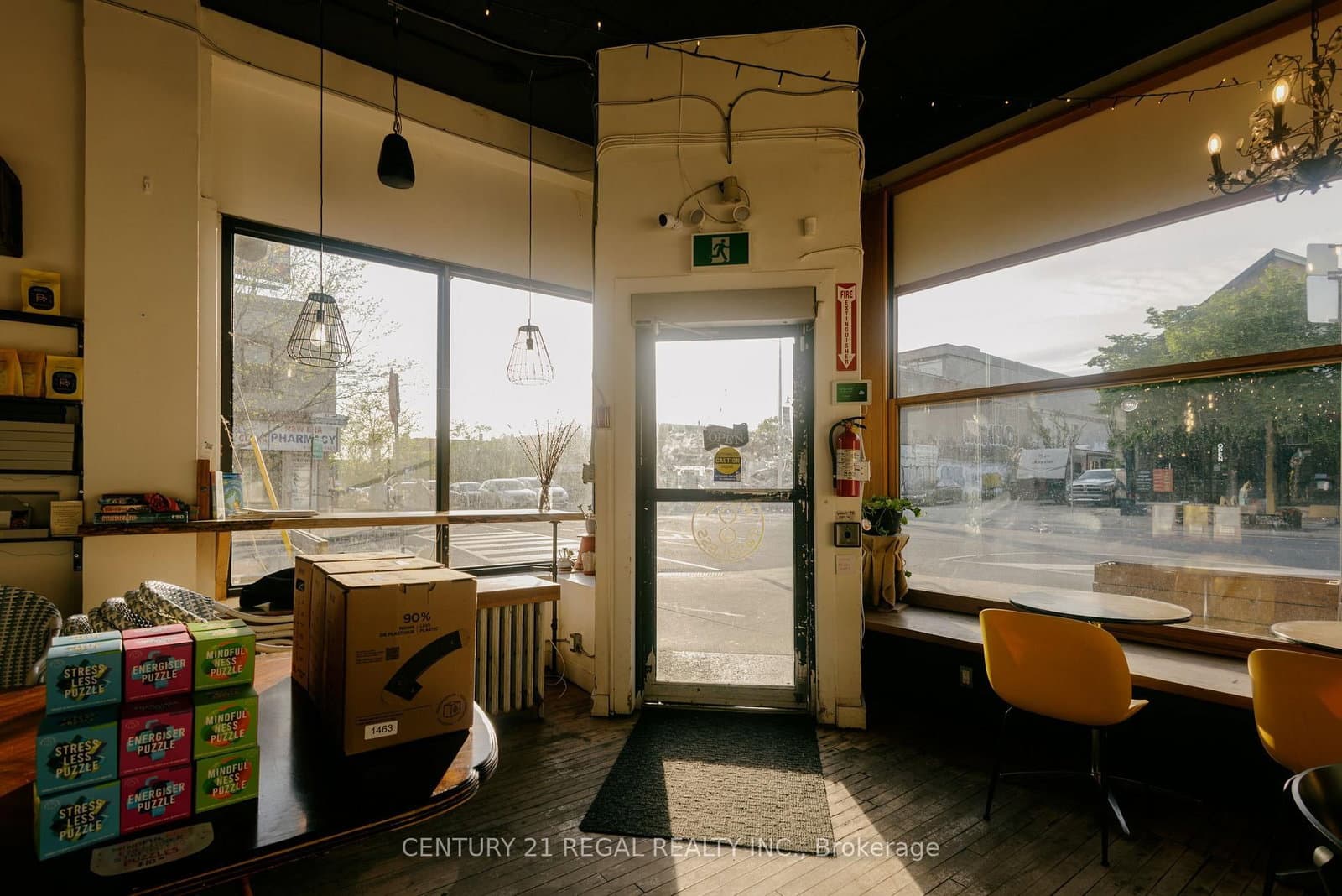 2165 Danforth Avenue thumbnail 6