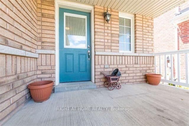 780 Ormond Drive thumbnail 3