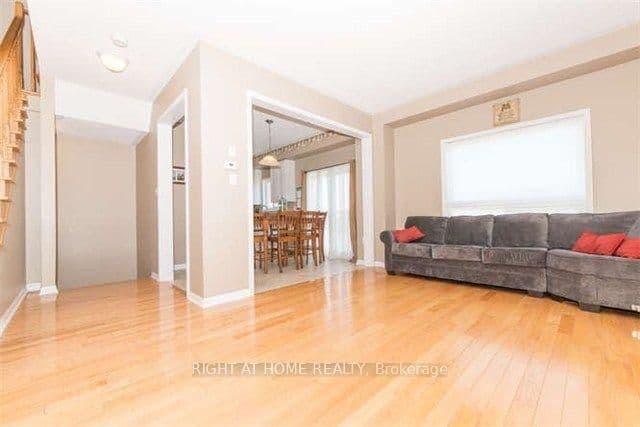 780 Ormond Drive thumbnail 7
