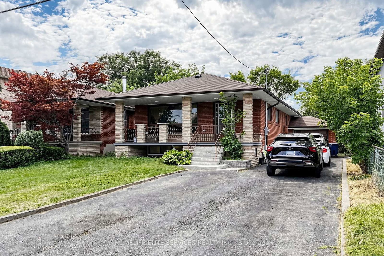 76 Gooderham Drive thumbnail 4