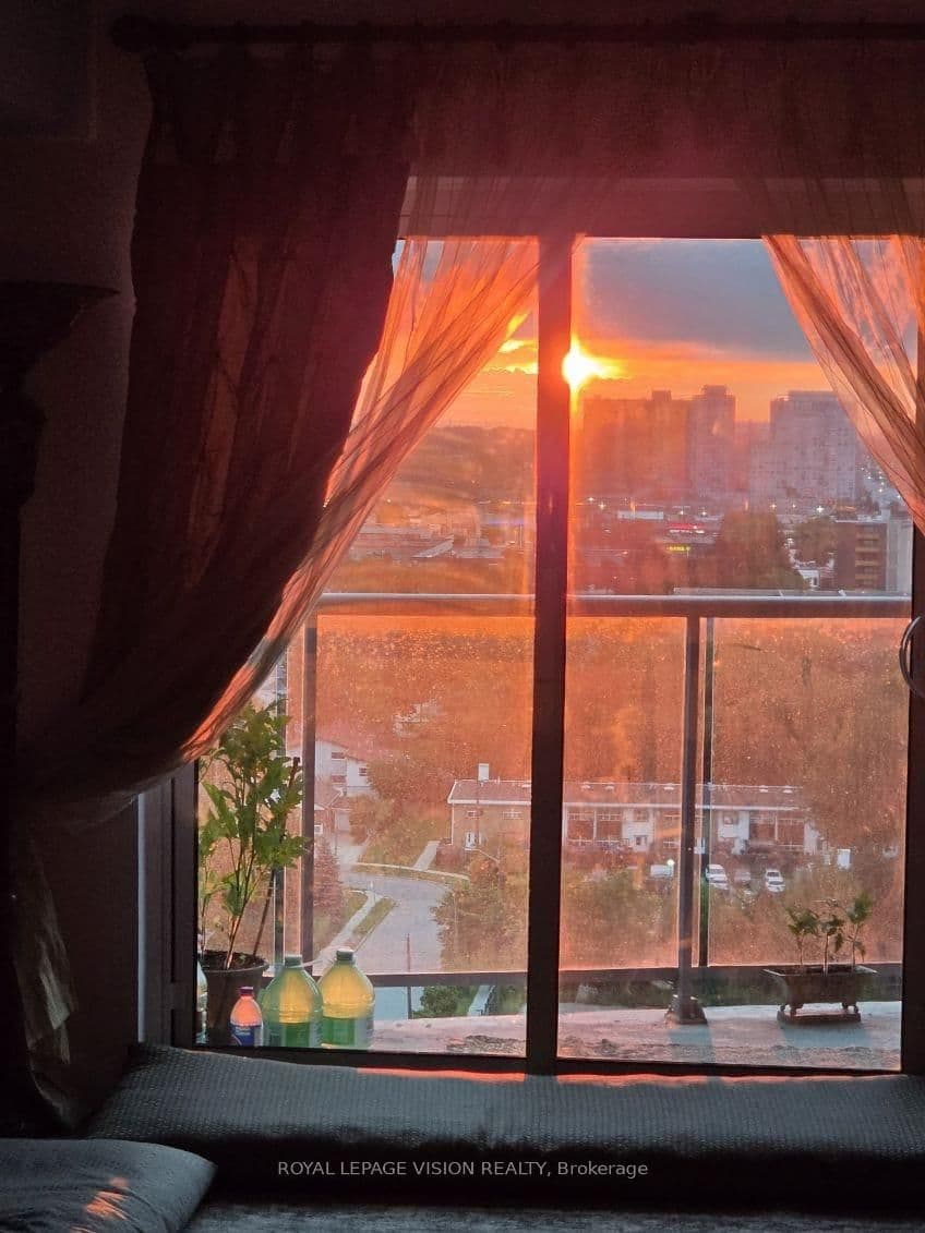 2150 Lawrence Avenue E, Unit 1812 thumbnail 26