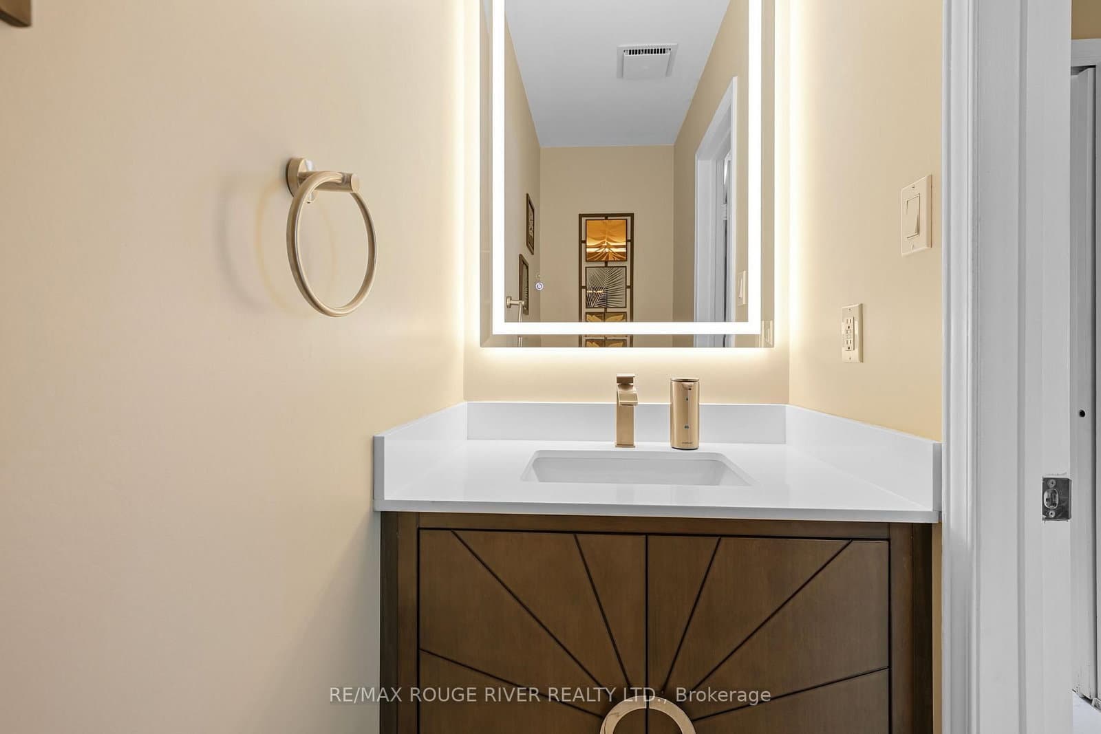 11 Canmore Boulevard thumbnail 20