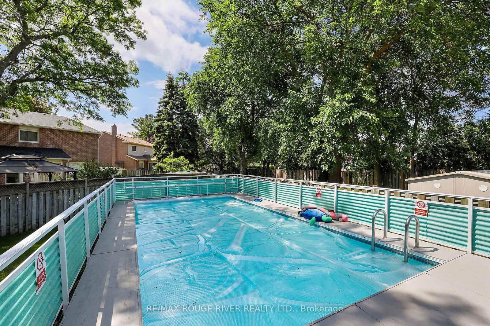 11 Canmore Boulevard thumbnail 39