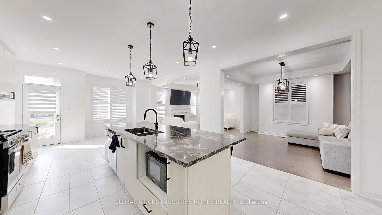 2885 Foxden Square thumbnail 10