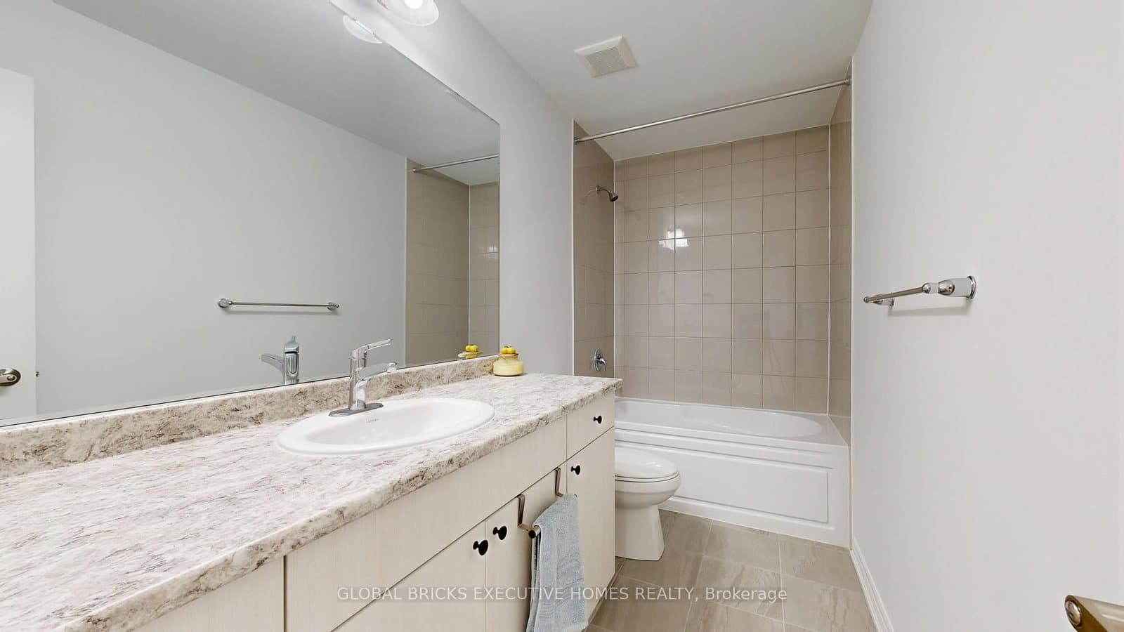 2885 Foxden Square thumbnail 27