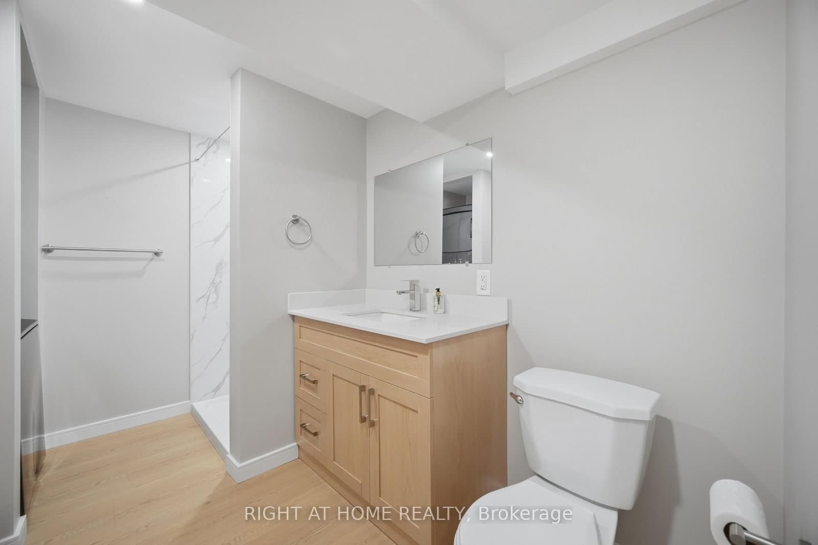 21 Dobson Drive thumbnail 35