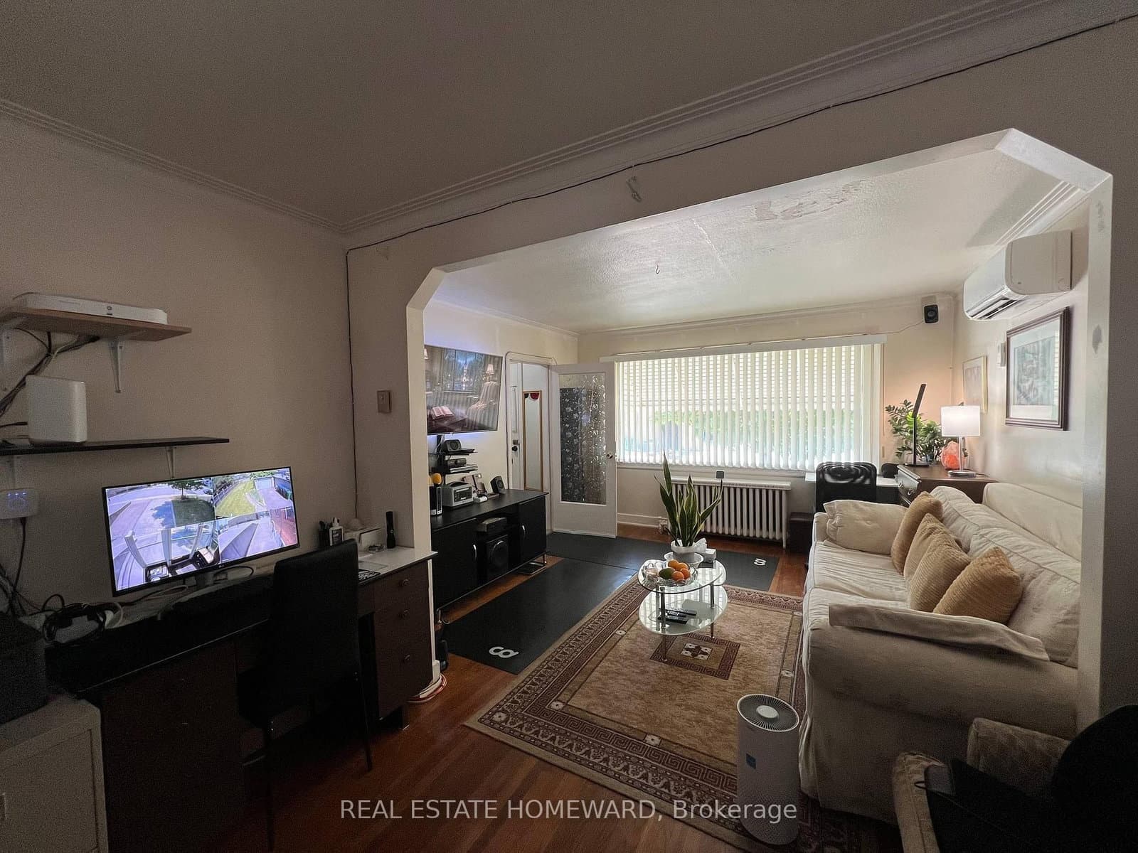 124 Glencrest Boulevard, Unit Main thumbnail 6