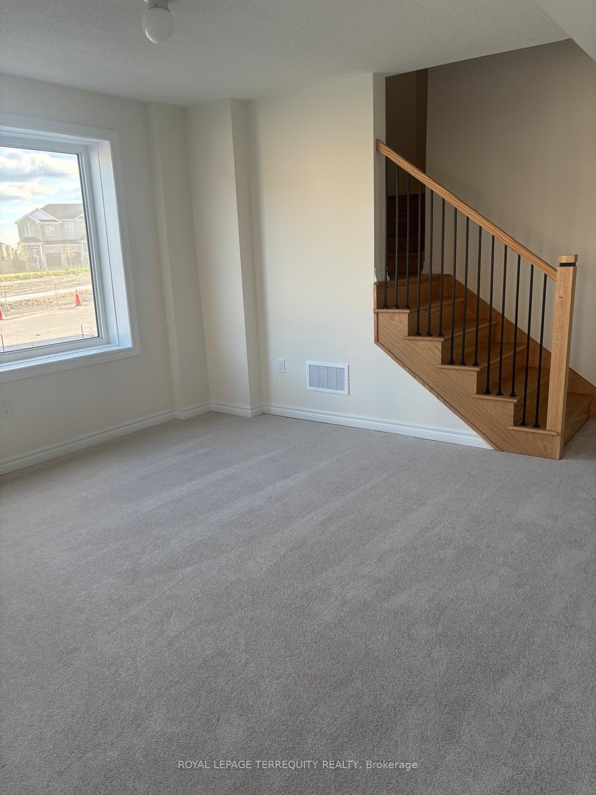 2540 Hibiscus Drive thumbnail 13