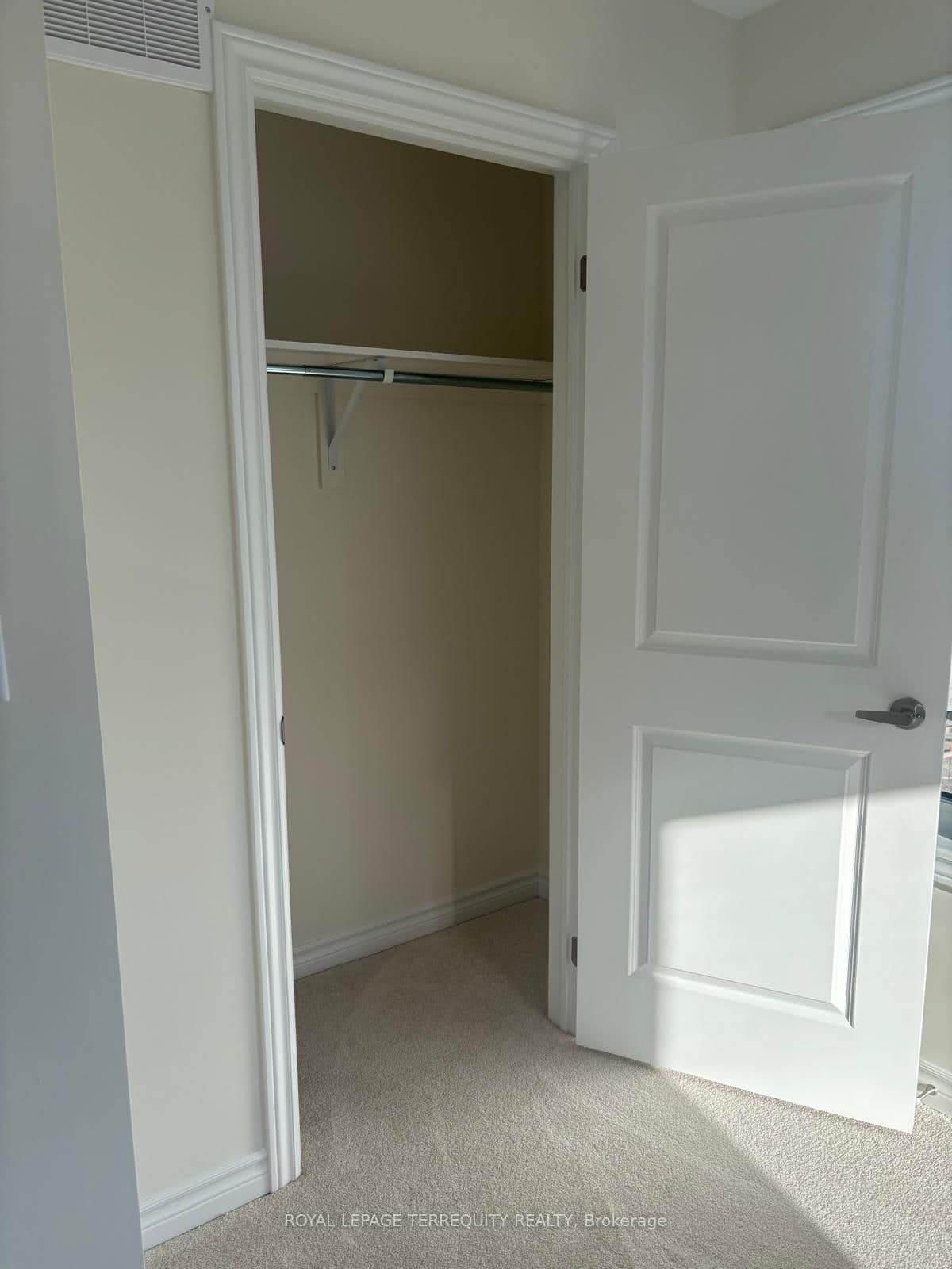 2540 Hibiscus Drive thumbnail 23