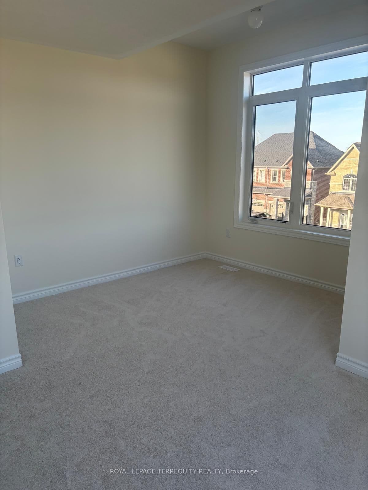 2540 Hibiscus Drive thumbnail 31